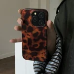 Retro Amber Texture Laser Phone Case For iPhone 17 16 Pro Max 15 14 13 12 11 XS XR 7 8 Plus 16E Stylish Leopard Print Soft Cover - Image 5